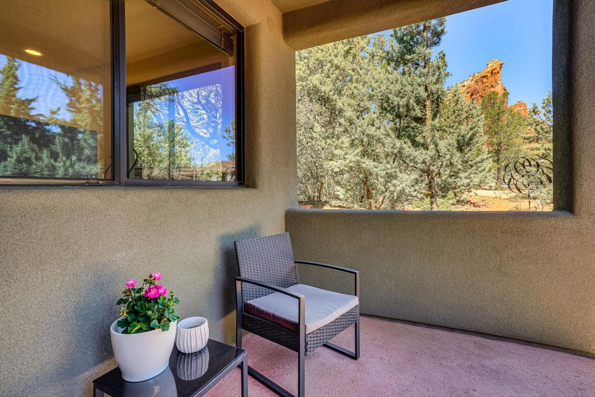 Sedona Couples Retreat With Patio Walk To Trails! Appartement Buitenkant foto