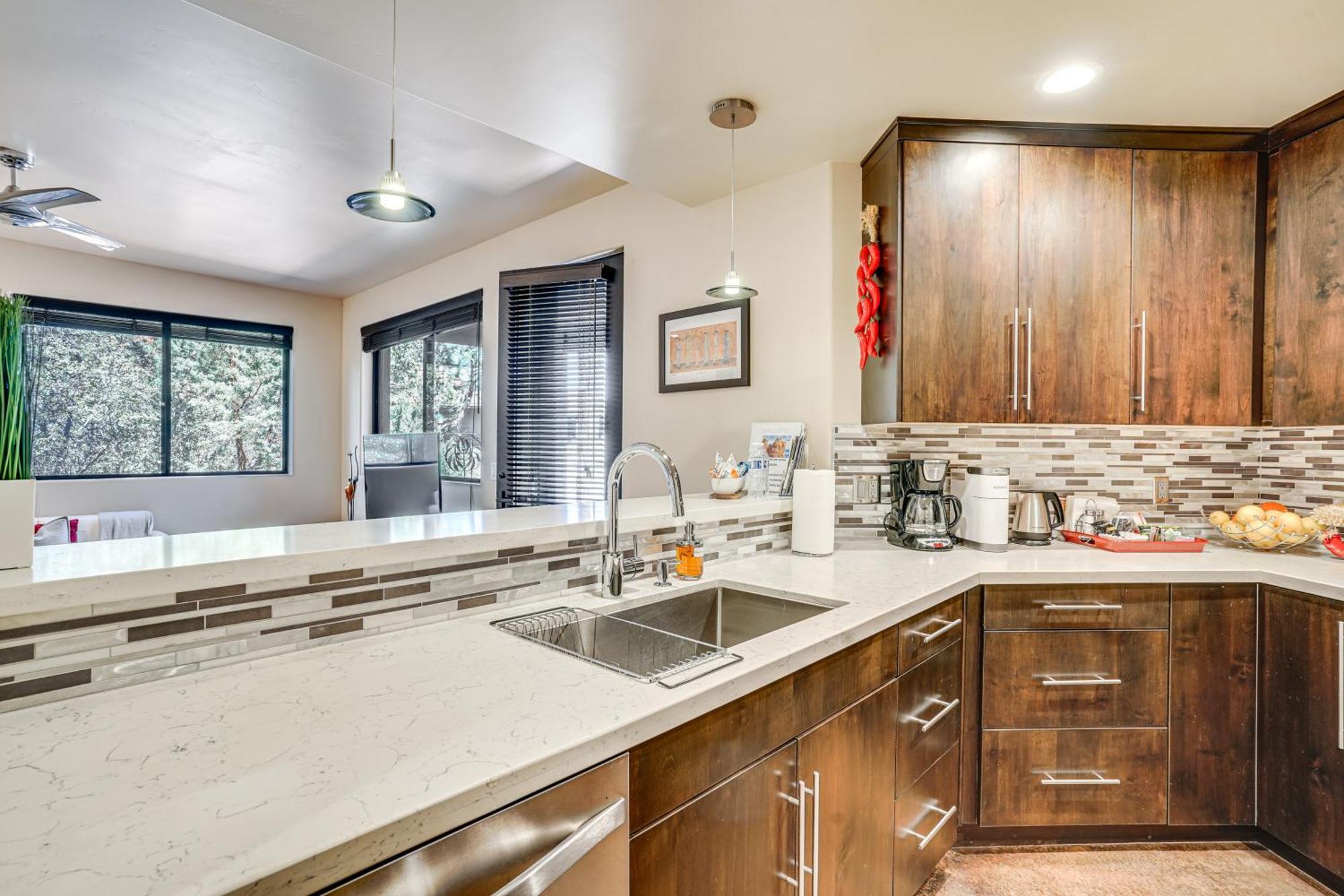 Sedona Couples Retreat With Patio Walk To Trails! Appartement Buitenkant foto